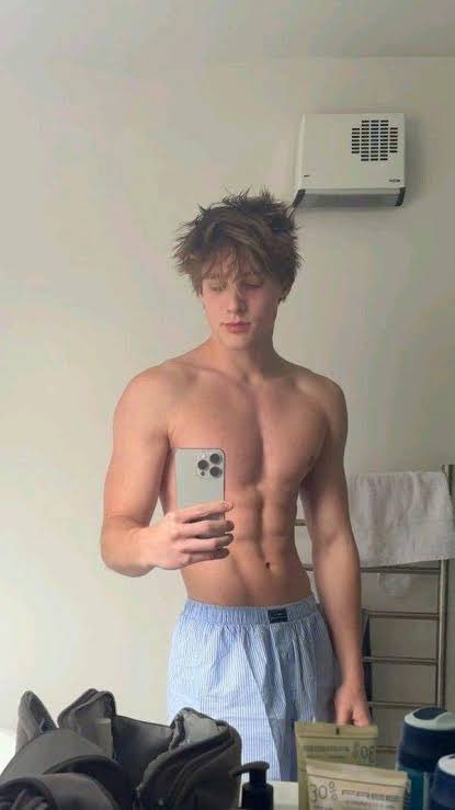 Tomtwink82's tweet photo. Backup account https://t.co/wQ2ZZCUhB2