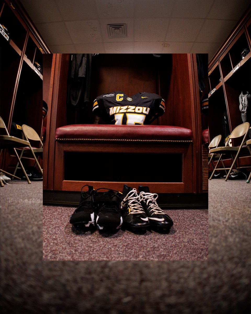 MizzouFootball's tweet photo. All Business Today ⚫️⚫️⚫️ https://t.co/hXediOd7NP