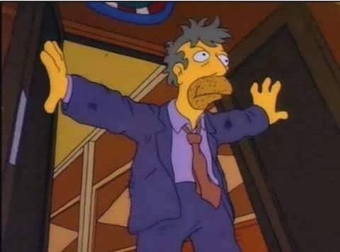 XurzPrime's tweet photo. @COTM_2 Muschetti llegando a la grabación https://t.co/NEWIC9XNMc