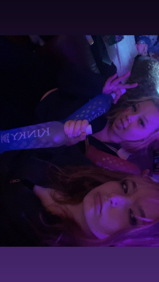 not_donkey333's tweet photo. Crazy ass bitches with three bottles; let’s see what happens😋 https://t.co/saKjtnG1lh