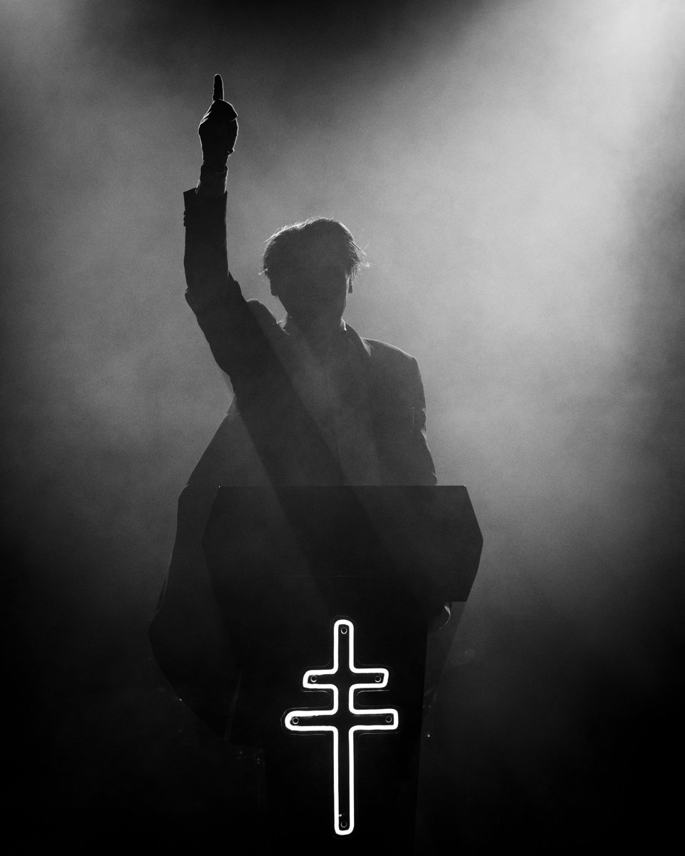 LTLFest's tweet photo. One term wasn’t enough. More from @PRESIDENT_Band at Louder Than Life. https://t.co/bsIy7JF0Sc