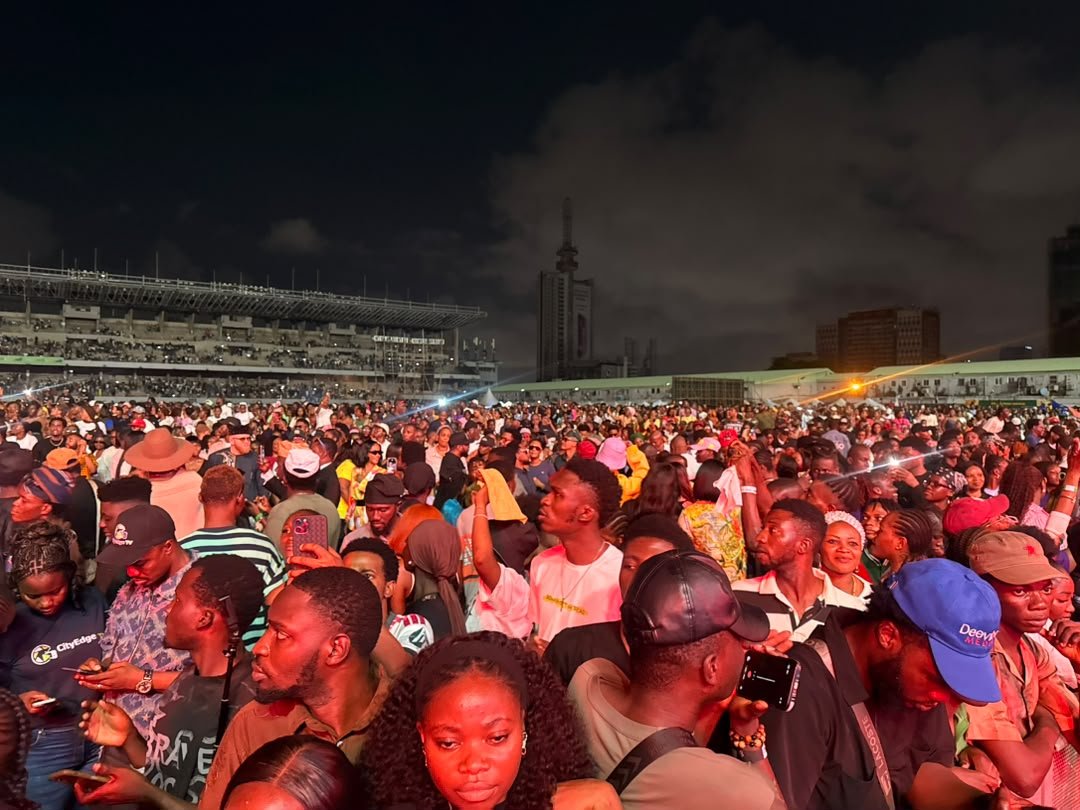 Enywealthh_1's tweet photo. RECORD BROKEN! 51k+ at TBS for Black Market! GWR with Dami of Switch Visuals in the bag! Lagos made history tonight!!! https://t.co/mzdmSUEEG1