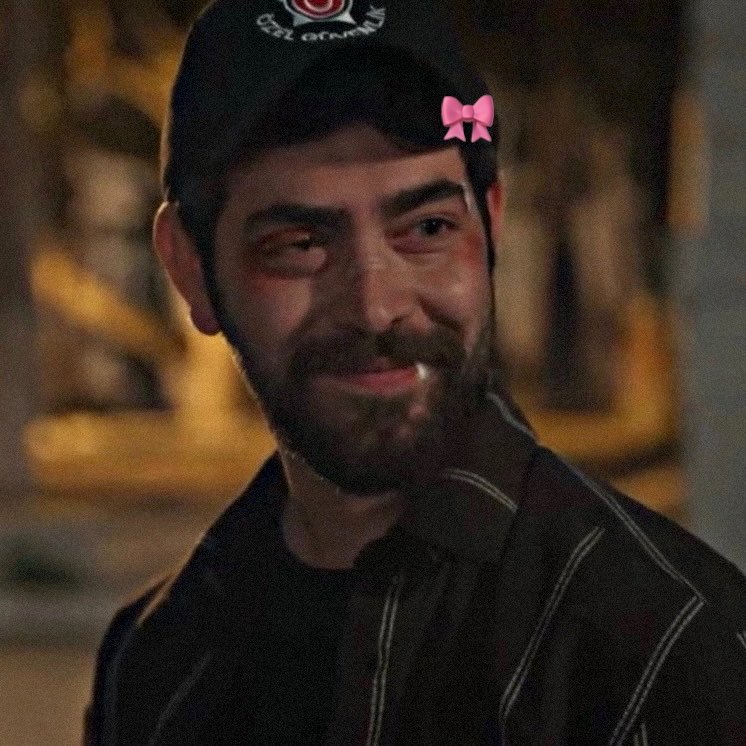 depookiee's tweet photo. the smile                                        the reason https://t.co/64gYZ54vVg
