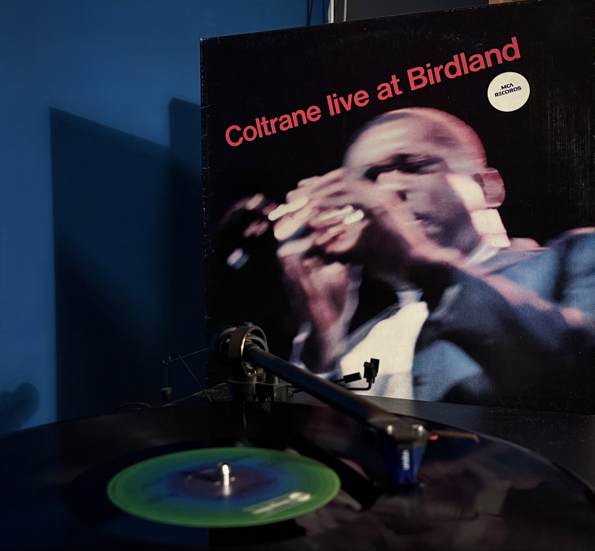 TrJiri's tweet photo. Coltrane live at Birdland
feat. John Coltrane, McCoy Tyner, Jimmy Garrison, Elvin Jones
1963 @impulselabel / MCA
Now playing jazz on vinyl 
#JohnColtraneCentennial #Coltrane100 https://t.co/LaNgKfTNGI