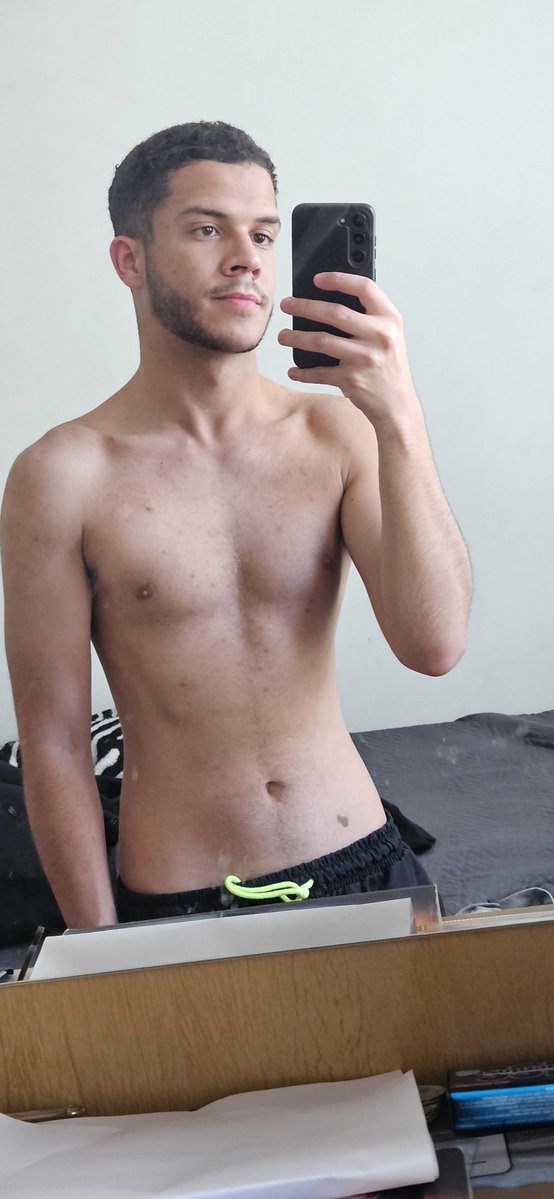 htts_Carlosgf20's tweet photo. Calor em BH!
#Gay #GayBoys #Boys #GayMen #Men #HotBoys #HandsomeMen #SexyMen #SemCamisa #Shirtless #ShirtlessMen #BeardedMen #DaddyVibes #Hunks #MuscleBoys #Body #MaleBeauty #GayTwitter #GayBrasil #BrasilGay #18Plus #NSFW #AdultContent https://t.co/y3cBtjXyOg