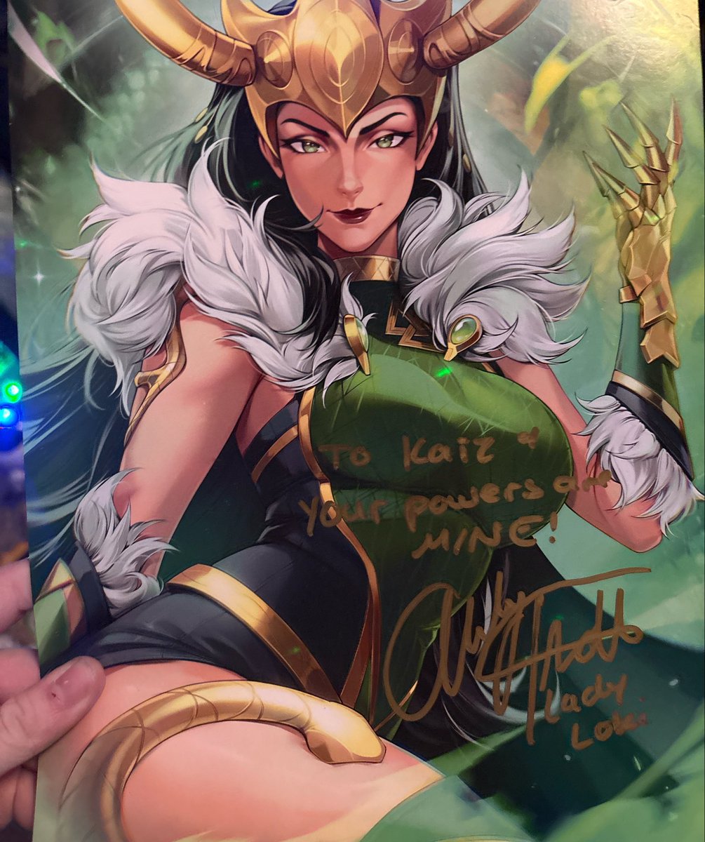 tesserractt's tweet photo. Literally haven’t shut up about this at all meeting her was so nice I go two pictures with her aswell !!

#MarvelRivalsㅤ #ladyloki #marveltwt #marvel #FanX #comiccon #lokitwt https://t.co/8KJNFVlitz