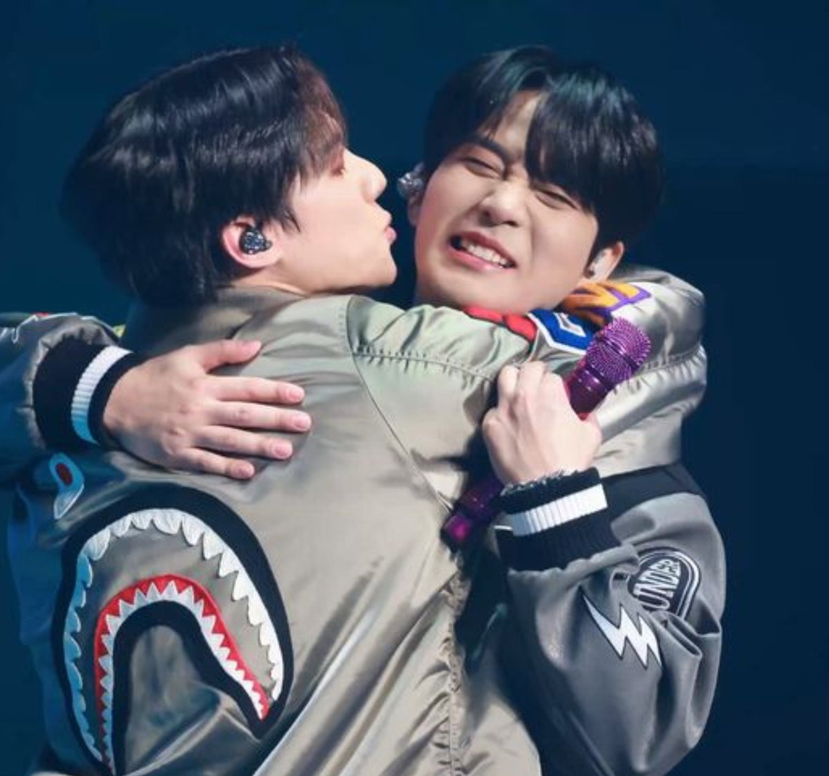 jhs_rev's tweet photo. it's them https://t.co/WoUROJj2l5