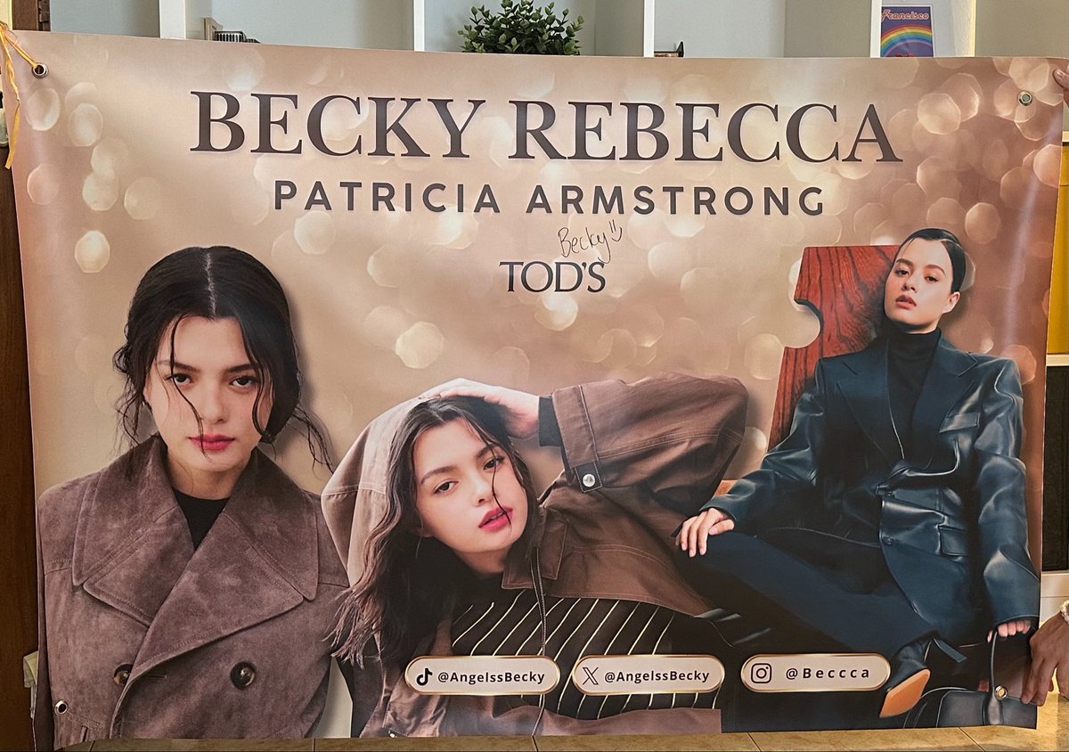 FBandChill's tweet photo. Okay now that onsite MFW is over for us and Becky left Milan I feel like I need to thank everyone who was there yesterday and made everything possible. First, thank you always @FreenBeckyITA for making the best banners for us ❤️

@kieutou_serbia @FBBabies @simpleFreenBec Özi. These are our banners 🥹

Also thank you @Ggiada_C @YossyAQ @HedaLavigne @babybecccca @FBBabies @Freenbeck33 @nombeck @Nanassss @kieutou_serbia @GiuliaCade57395 . The all nighters team 🤍 Between sharing snacks on our fisherman’s chairs, taking naps in our cars, watching Giada rehearsing Kung Fu moves at 2am, taking turns going home, sharing blankets, stools, jackets, power banks and all the fun and the struggles it was one of the craziest nights of my life. I’m so happy I got to spend it with you all and do all this together, even when we thought we might not get to see Becky up close this time, we all agreed that taking the front row and placing her banners in the best spots was still a priority. 

Thank you to all the old and new friends who joined us. I can’t tag everyone but we did it all together 🥹

And thank you Becky for always making it all worth it. You deserve the world 🤍

Next stop Paris, stools ready! 🚀

#Beckysangels
