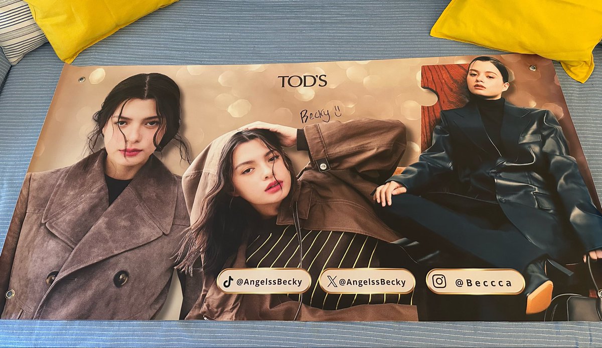 FBandChill's tweet photo. Okay now that onsite MFW is over for us and Becky left Milan I feel like I need to thank everyone who was there yesterday and made everything possible. First, thank you always @FreenBeckyITA for making the best banners for us ❤️

@kieutou_serbia @FBBabies @simpleFreenBec Özi. These are our banners 🥹

Also thank you @Ggiada_C @YossyAQ @HedaLavigne @babybecccca @FBBabies @Freenbeck33 @nombeck @Nanassss @kieutou_serbia @GiuliaCade57395 . The all nighters team 🤍 Between sharing snacks on our fisherman’s chairs, taking naps in our cars, watching Giada rehearsing Kung Fu moves at 2am, taking turns going home, sharing blankets, stools, jackets, power banks and all the fun and the struggles it was one of the craziest nights of my life. I’m so happy I got to spend it with you all and do all this together, even when we thought we might not get to see Becky up close this time, we all agreed that taking the front row and placing her banners in the best spots was still a priority. 

Thank you to all the old and new friends who joined us. I can’t tag everyone but we did it all together 🥹

And thank you Becky for always making it all worth it. You deserve the world 🤍

Next stop Paris, stools ready! 🚀

#Beckysangels