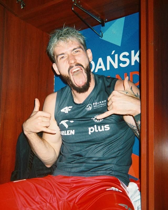 cvskko's tweet photo. this is Tomasz Fornal
#gangłysego https://t.co/bdOdjcq3tK