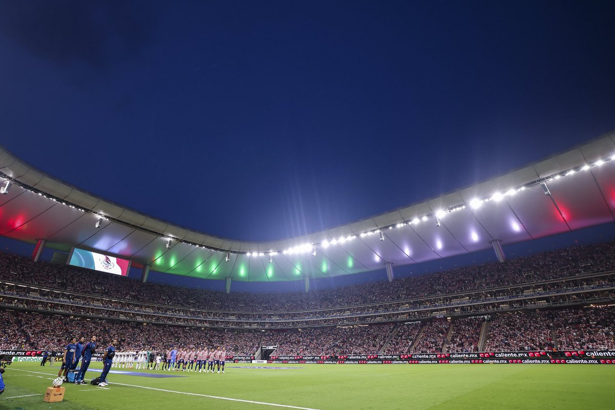 Chivas's tweet photo. ¡Todo listo para vernos de nuevo en el @EstadioAKRON! 😍 https://t.co/VkkdyJUJvV