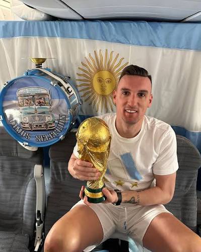PorniciusJr7's tweet photo. @lolwoovtfm @RadioFCB Siendo banca muchos ganaron el mundial https://t.co/ophxfvfYyY