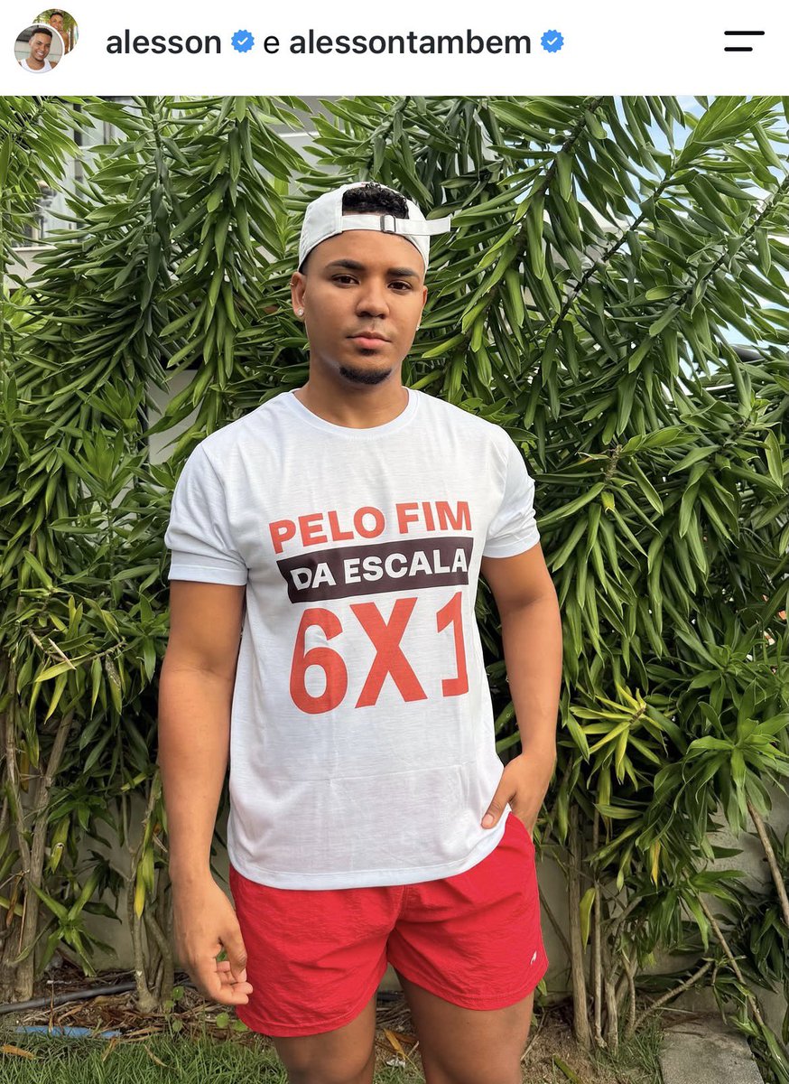 afrochato's tweet photo. Por mais influenciadores sem rabo preso https://t.co/dwmy0Y5X6f
