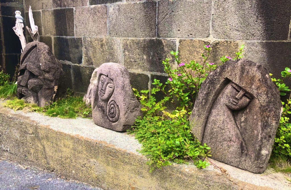 sou_beebangboo's tweet photo. おはモヤイ像🗿 https://t.co/A8seun6v7j