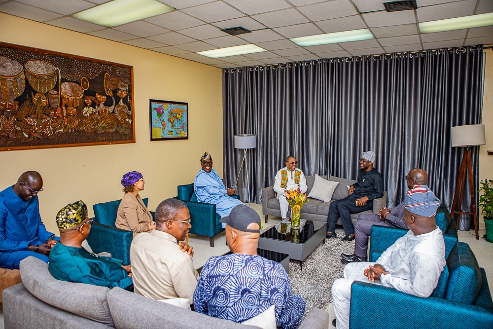 seyimakinde's tweet photo. The AgriConnect Compact is a national compact to grow food and create jobs by developing the agricultural value chain. Let me again thank our father, Chief Olusegun Obasanjo, GCFR; my brother, H.E. Umar @uanamadi, Governor of Jigawa State; the Honourable Minister for Agriculture and Food Security, @SenatorAKyari  who along with development partners, the World Bank Group, the @AfDB_Group, @IFAD, @IITA_CGIAR  and others were part of the event and have continued to contribute to food security in Nigeria.

Read my full remarks here https://t.co/VhAI13yWqi