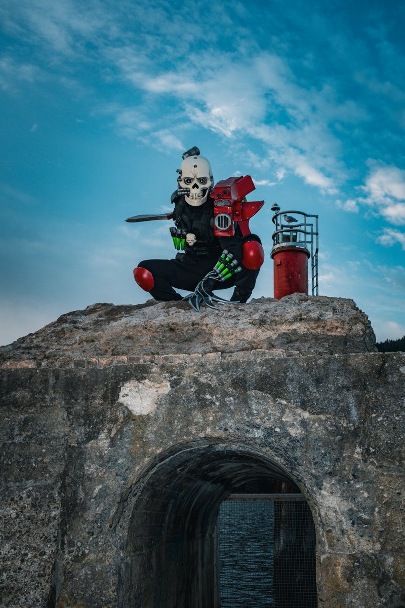 StudioWarmaiden's tweet photo. Shots of my Eversor Assassin on an old destroyed lighthouse
#WarhammerCommunity #Warhammer #WH40k #OfficioAssassinorum https://t.co/qD4sep30an
