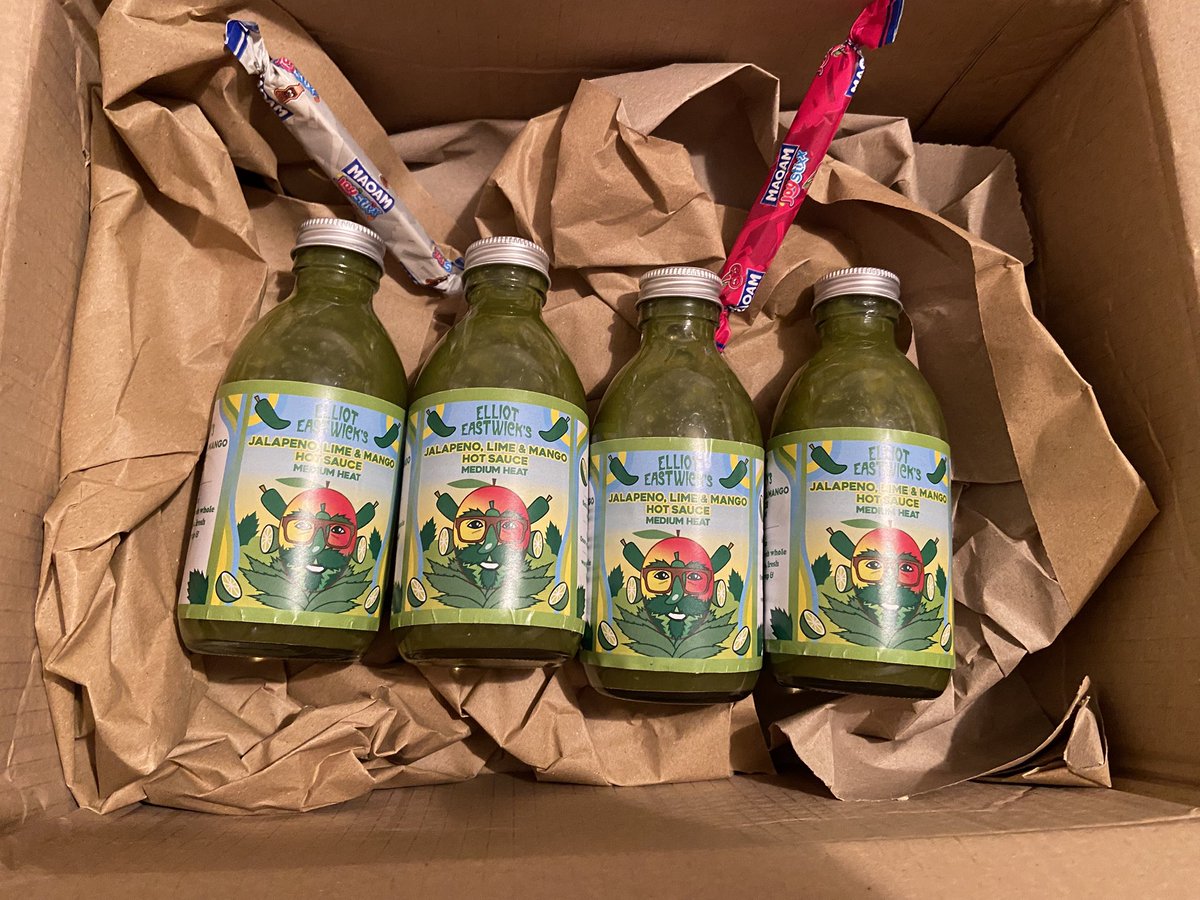 Parto09's tweet photo. Thank you for the delivery @WorldFamousHot1 ! 😊
🍋‍🟩🥭🌶️ Just wondering if the sweets are vegetarian/vegan, as well as the sauce? https://t.co/EcmIyLc7jn