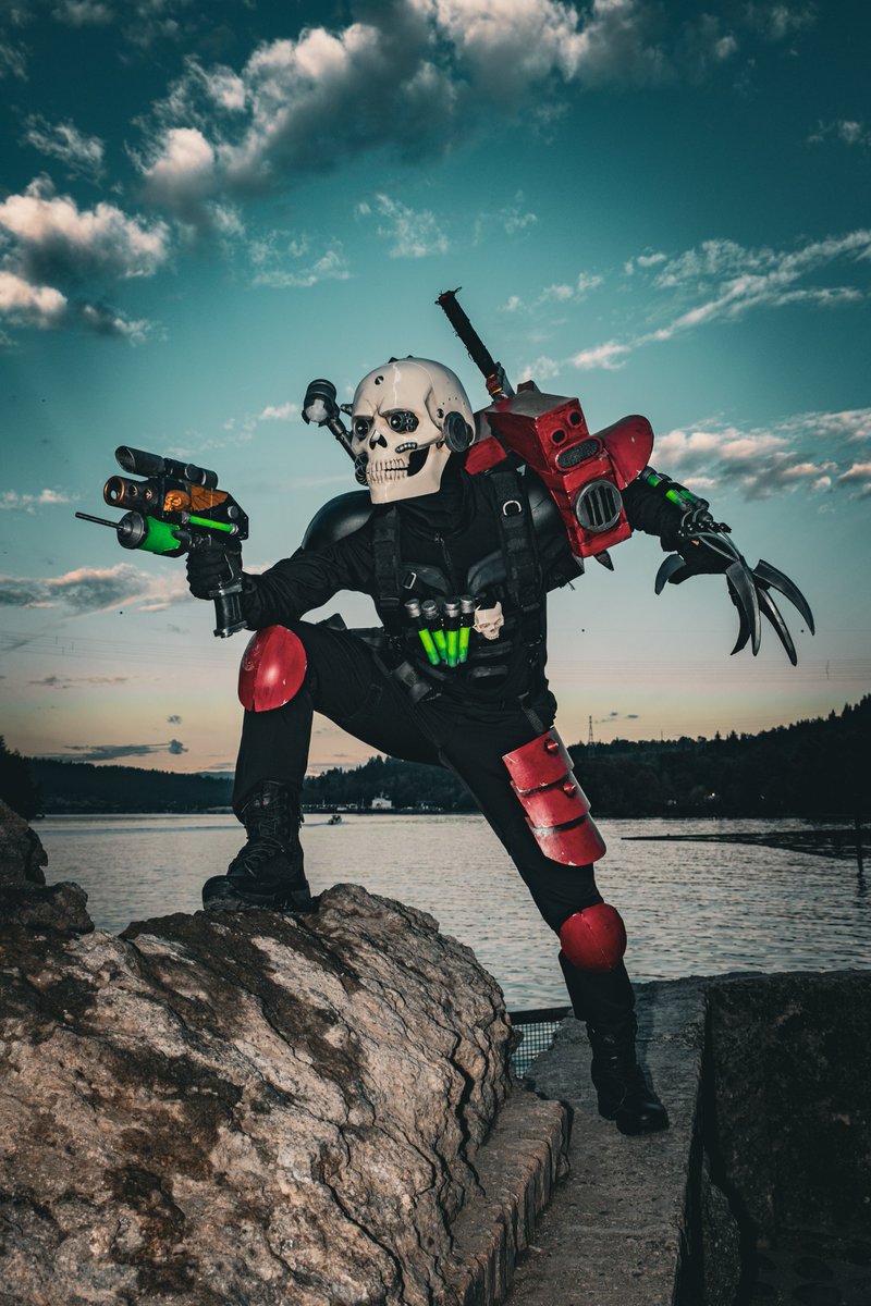 StudioWarmaiden's tweet photo. Shots of my Eversor Assassin on an old destroyed lighthouse
#WarhammerCommunity #Warhammer #WH40k #OfficioAssassinorum https://t.co/qD4sep30an