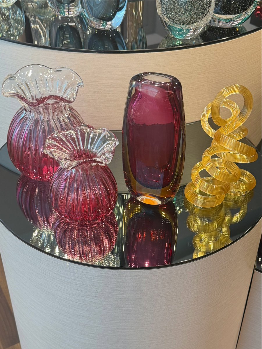 harpernguyenqo7's tweet photo. A touch of color, plenty of character. Statement pieces that make your space feel effortlessly luxurious. Discover more at Le Coin. Al Asadi Complex, Sweifieh, 2nd Floor. DM us for details. https://t.co/yV4QMRqNtA