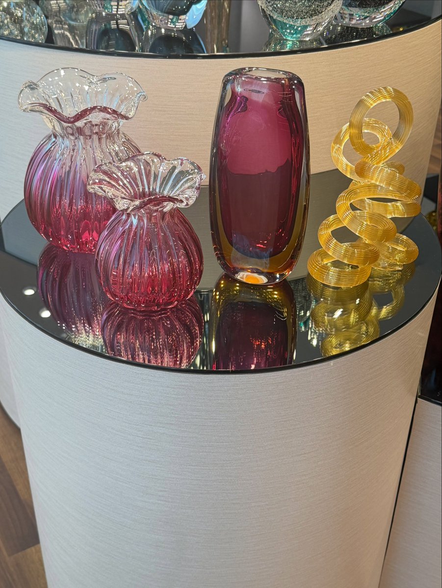 harpernguyenqo7's tweet photo. A touch of color, plenty of character. Statement pieces that make your space feel effortlessly luxurious. Discover more at Le Coin. Al Asadi Complex, Sweifieh, 2nd Floor. DM us for details. https://t.co/yV4QMRqNtA