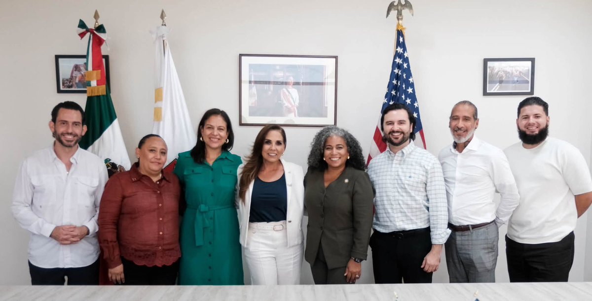 GobQuintanaRoo's tweet photo. Quintana Roo fortalece su presencia internacional a través del diálogo y la cooperación.

La gobernadora @MaraLezama encabezó el encuentro con integrantes del Grupo de Trabajo Hispano de la Asamblea y el Senado estatal de Nueva York... https://t.co/PscbE431FX