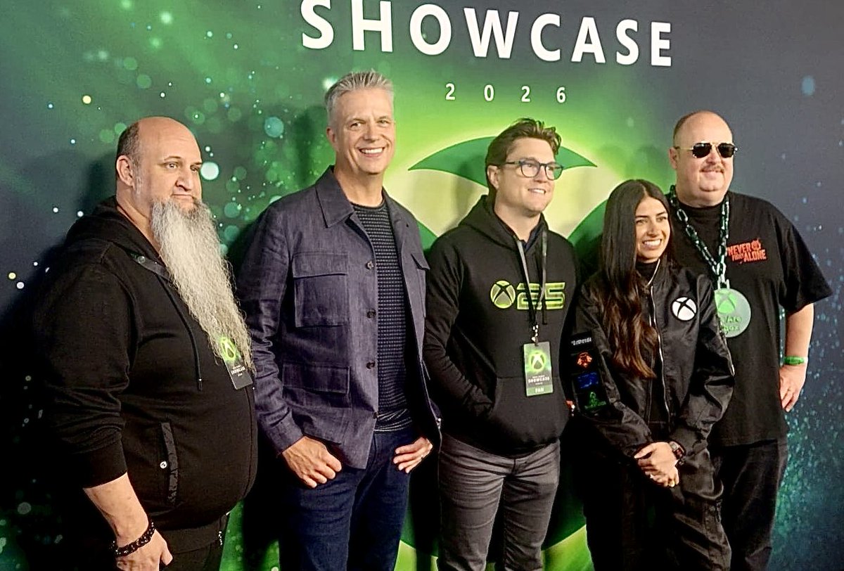 benkenobi2020's tweet photo. I want to thank the community and XBOX for all of the support! A lot of amazing opportunities and lessons learned during the year and this Gears project. So grateful for all of the support. Just hit 17K followers, goal to reach 20K by the end of the year https://t.co/uAHU1JA7YQ