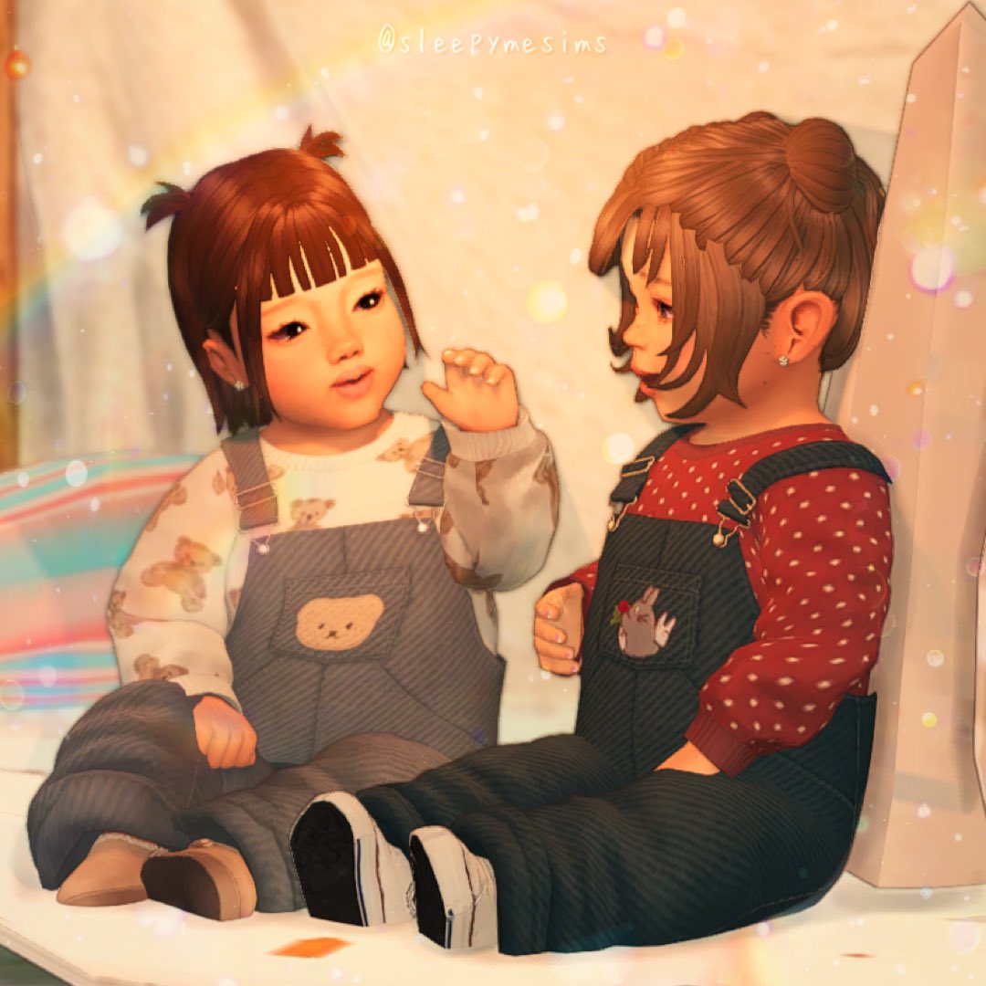 sleepymesims's tweet photo. tiniest duo ever ⚘.⋆˚࿔ https://t.co/heetYaLeu9