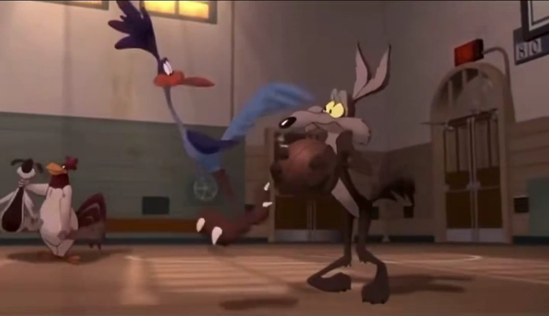 pinacoladarada's tweet photo. What's this freaky bird doing in the background??? 😭 Abusive narcissist judging another toxic bird doing freak stuff with his mate https://t.co/an5r5JLGfy
