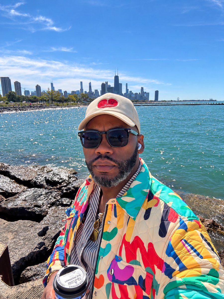 Rico__1031's tweet photo. Chi-town show me a good time !
#Chicago #thechi https://t.co/uaUXvMG2F0