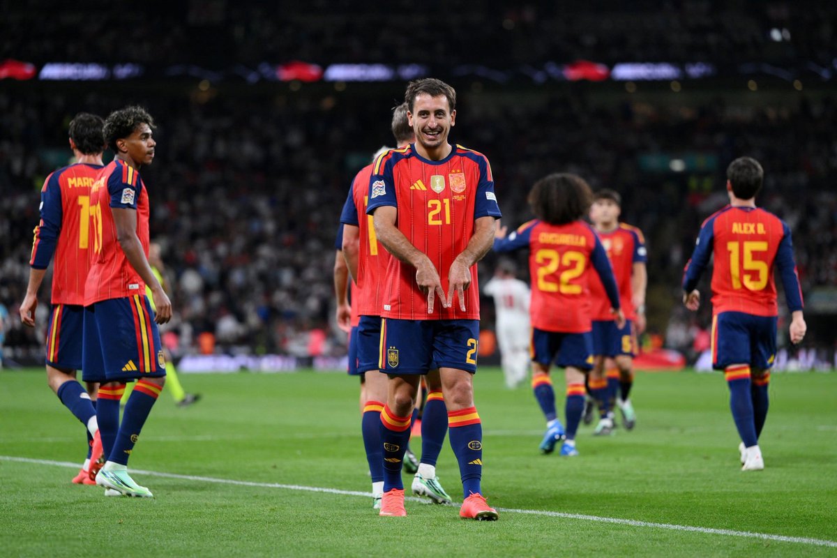 evermorechen's tweet photo. SPAIN WON    𝅄    ★     ۪   💫 https://t.co/FyEpGm9IbP