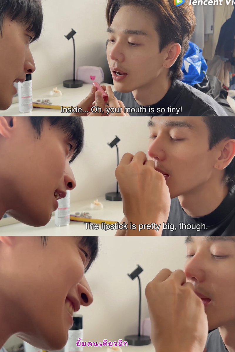 tris_vu's tweet photo. im working but can’t stop thinking of this wdym tong’s mouth is tiny and that microscopic lipstick is too big ?? ยิ้มอะไรวะ 🤨
#BOSSTONG #OOPSBROS #TONGTONG #BOSSIRR https://t.co/POfeNiyb76