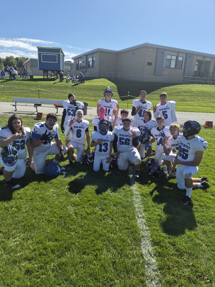 csbluedevils_fb's tweet photo. Proud of these guys! Long trip for the JV win against Eisenhower! #bluedevilpride #RoadWarriors https://t.co/ASUeb8Bopj
