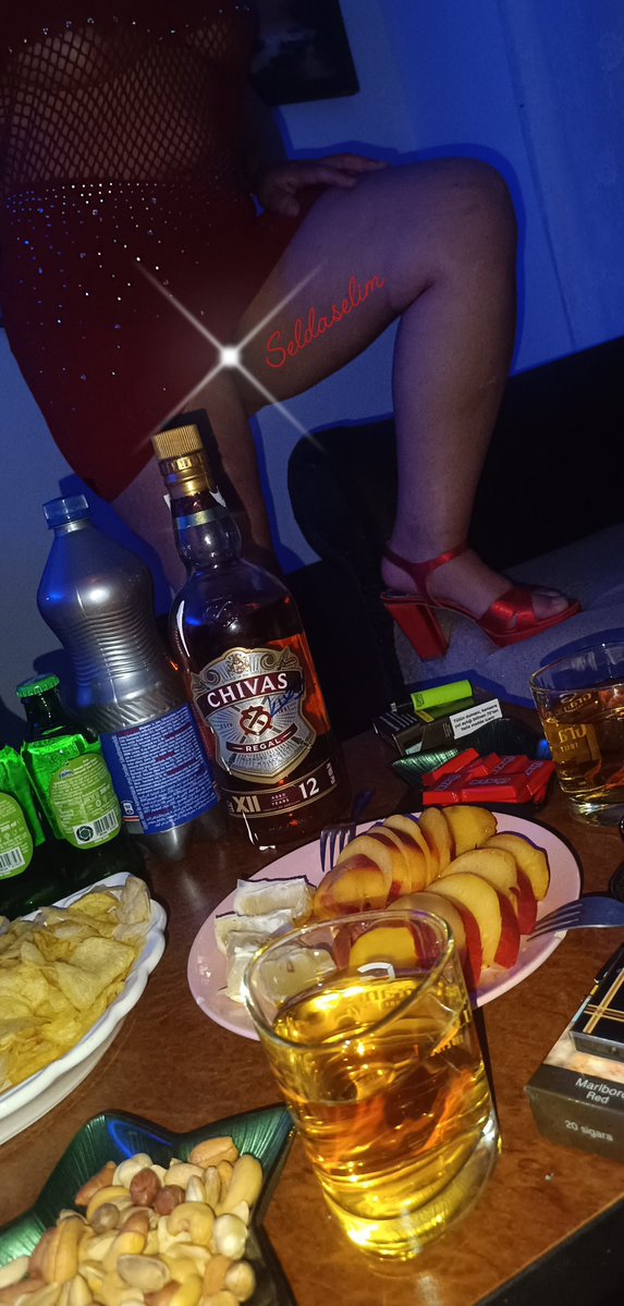 seldaselim1990's tweet photo. İlk kadehler ve bundan sonraki bütün kadehler Selda için kaldırılsın 🥂💯🥂💯🥂 https://t.co/CMvVpEkRax