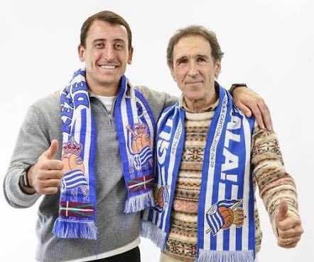 Kike_Marin_'s tweet photo. Mikel Oyarzabal, como Jesús Zamora en 1981, marca el gol de la victoria de la @SEFutbol contra Inglaterra en Wembley. 

@mikel10oyar no se cansa de hacer historia y de poner en su sitio a quienes le desprecian porque desprecian el fútbol. https://t.co/9cnC2VTnNg