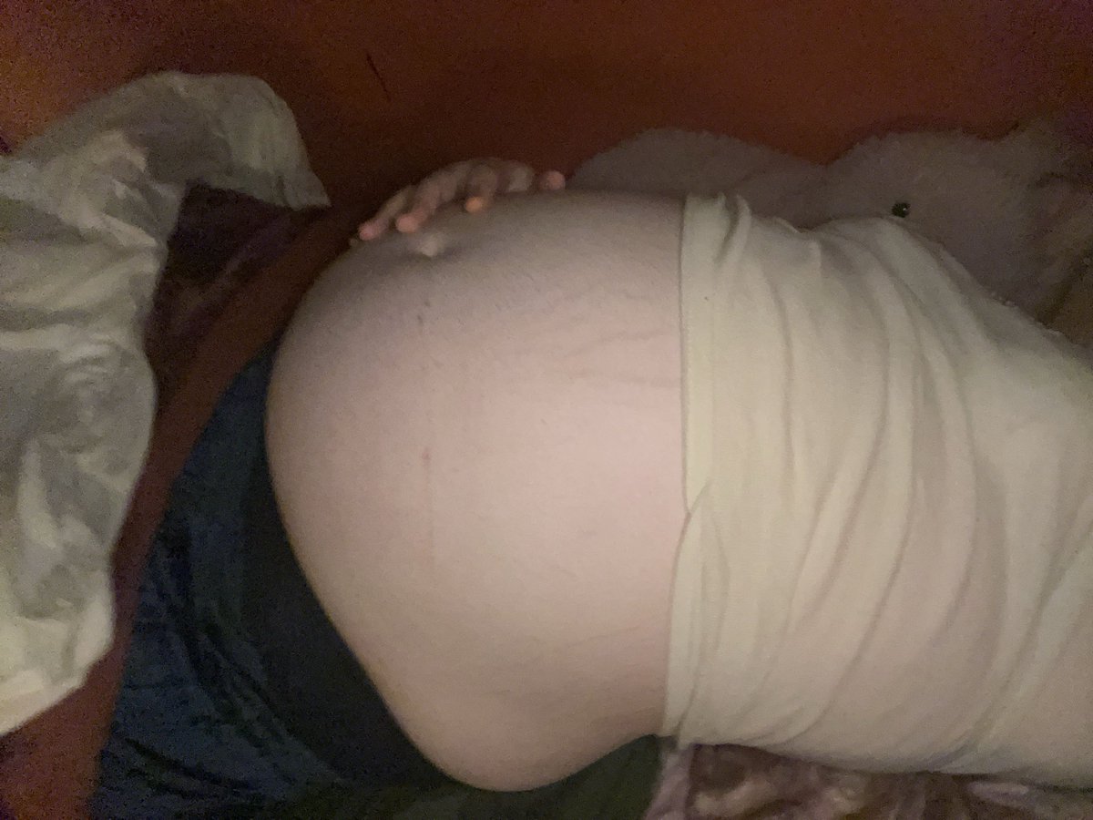 bevvyballoon's tweet photo. Sorry I haven’t posted in a while! Belly for your troubles? https://t.co/Jg2RYZz5Uq