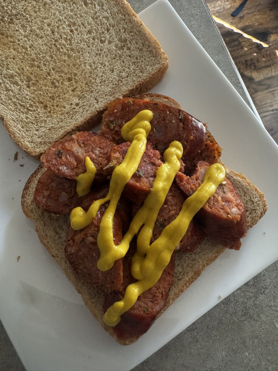 MrGoodlyCooks's tweet photo. Little snack before we head back to the softball fields https://t.co/dBE9EPYgeS