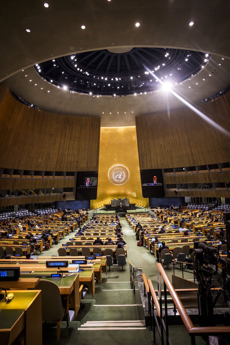 AussenMinDE's tweet photo. The United Nations stands for the commitment to peace, the principle of sovereign equality of all states and the dignity inherent in every human being. The erosion of international law jeopardises the enormous civilisational progress that the @UN stands for. https://t.co/fNRRL0B3KU