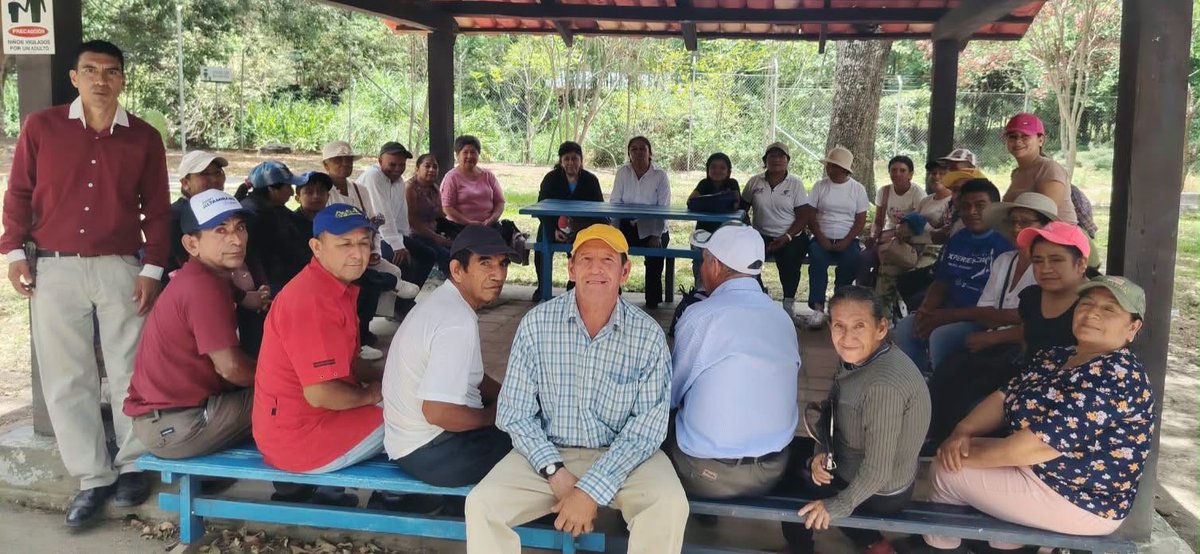 Zona7mtdh's tweet photo. 📍 #Loja | Durante una salida pedagógica, personas con discapacidad usuarias de los servicios del MTDH, en convenio con el GAD Municipal de Catamayo, disfrutaron de actividades recreativas que promovieron su bienestar. 🙌💜

#MTDHEnTerritorio
#GobiernoDelEcuador https://t.co/OPjMuIbncR