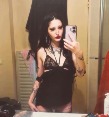 vampyriaa's tweet photo. #NouvellePhotoDeProfil https://t.co/bUsn9VhPHY