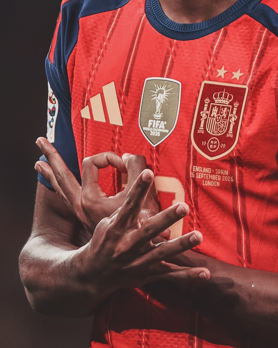 SI_FootballClub's tweet photo. Spain debut the stars of world champions. https://t.co/q1PhP1upbw