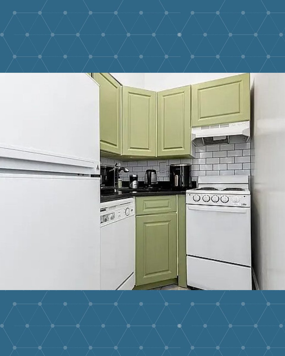 lavazooRE's tweet photo. 🏙️ WEST VILLAGE LIVING — BRIGHT, SPACIOUS & PERFECTLY LOCATED! 🏙️

This 1-bedroom is everything NYC living should be! Nestled in one of Manhattan's most beloved neighborhoods, you're just steps from the West Village's charming cafés, boutique shops, Hudson River Park, and multiple subway lines connecting you effortlessly to the rest of the city 🌳🚇🛍️

📍 Greenwich Street, West Village, Manhattan

Features:
🪟 Large windows flooding the space with natural light
🍳 Separate kitchen with dishwasher
🛗 Classic 5-story elevator loft building
👕 On-site laundry

View the full listing on LavaZoo and discover more incredible NYC apartments today!

#WestVillageNYC #NYCApartments #NYCRealEstate #RentNYC #JustListed