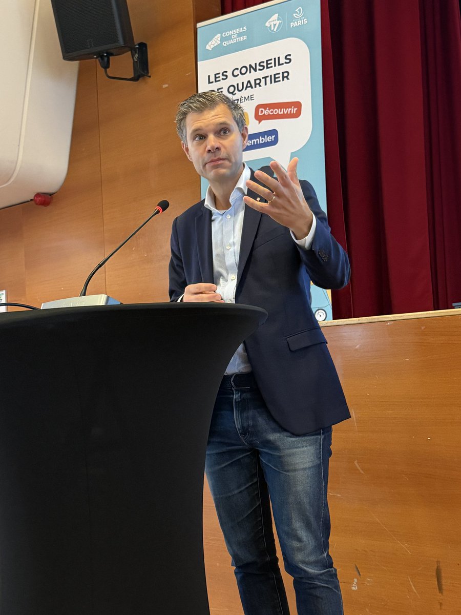 geoffroyboulard's tweet photo. Séminaire de rentrée des nouveaux conseillers de quartier du 17e arrondissement (habitants et associations) à la @Mairie17 avec @H_Charp et les élus délégués 
▶️ https://t.co/XHvCrdq2L2 https://t.co/5unqRCglMH