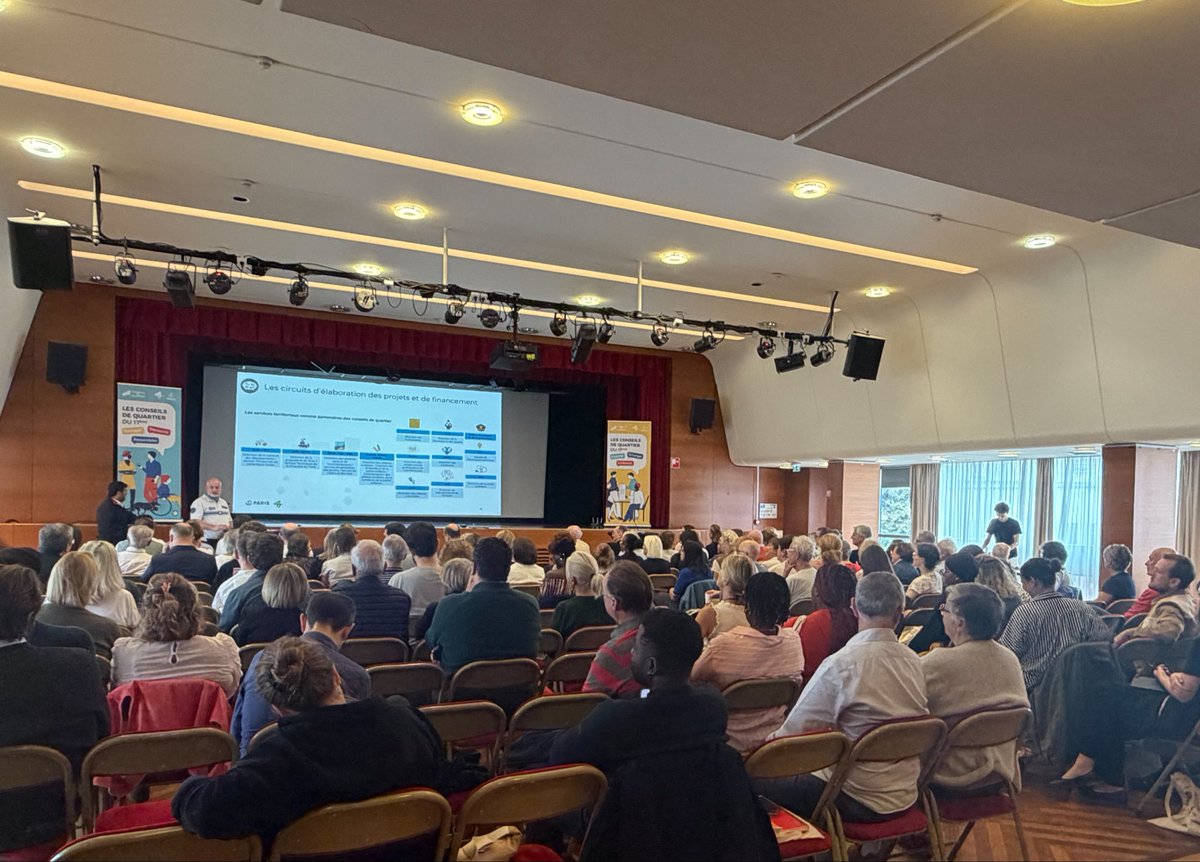 geoffroyboulard's tweet photo. Séminaire de rentrée des nouveaux conseillers de quartier du 17e arrondissement (habitants et associations) à la @Mairie17 avec @H_Charp et les élus délégués 
▶️ https://t.co/XHvCrdq2L2 https://t.co/5unqRCglMH