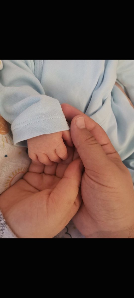 SedaKMC07's tweet photo. @Yusuf__Tekin 3 yıllık ayrılık bir ömür gibi! Bakan @Yusuf__Tekin il emri vermeyerek 3 yıldır anne ya da babasından ayrı büyüyen çocukların gözyaşlarına seyirci kalıyor. Aile bütünlüğü istiyoruz! @eczozgurozel @Suat_Ozcagdas @alimahir #BakanVarGörenYok 💧🏫🎒 https://t.co/s8bb0tSiwk