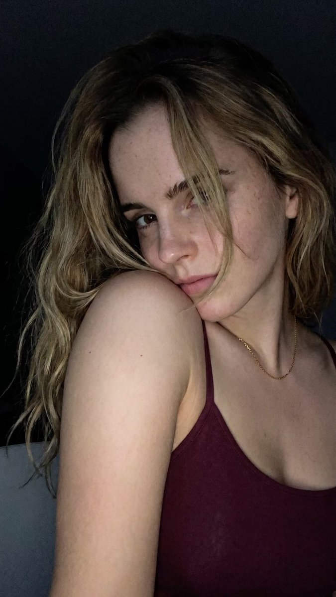 _emmawatson0's tweet photo. If you are to be my husband will you accept me yes or no 💕❣️ https://t.co/JDvCsv2XCW
