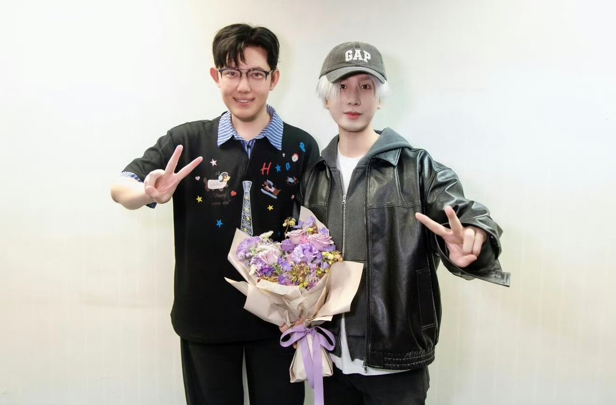 qiqibibix's tweet photo. ถ่ายรูปยังไงให้เหมือนสแตนดี้น้อ แช้วอันนี้เหมือนยิ่งกว่ารูปใดใดที่ผ่านมาด้วย55555 https://t.co/QSaWD7HisJ