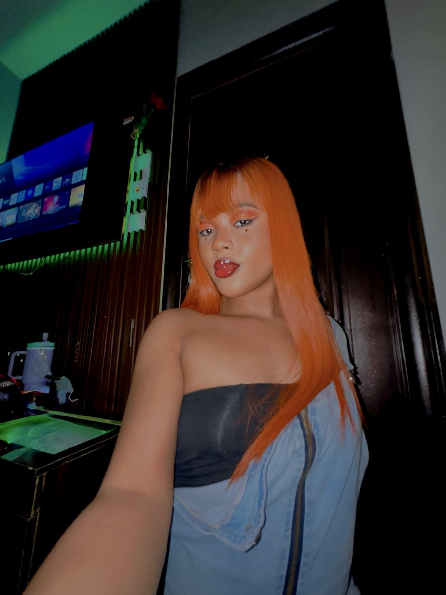 Adorablebaddi3's tweet photo. Make up Lit🔥my skin is the main Art♟️ https://t.co/xryqs5K7Iv