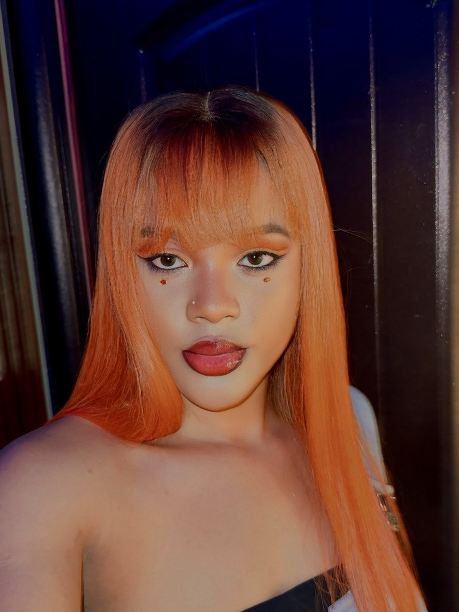 Adorablebaddi3's tweet photo. Make up Lit🔥my skin is the main Art♟️ https://t.co/xryqs5K7Iv