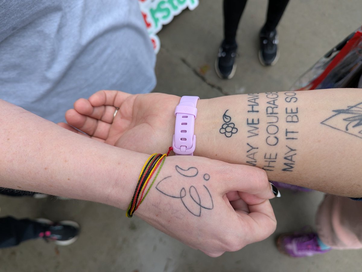 unmcpsychiatry's tweet photo. @unmcpsychiatry had 35 faculty and staff at the Out of the Darkness Suicide Prevention and Support Run/Walk on Saturday in #Omaha. The @unmc @NebraskaMed team raised more than $2,000 for the event. 

@afspnational 
@DrHowardLiu https://t.co/Z4aHsS82HJ