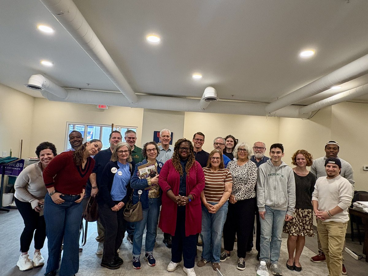 leawebbforny's tweet photo. I was proud to join Dan Norton, and Democrats from across the Southern Tier for a NYS Democrat’s Day of Action. 

Our volunteers are fired up to make calls, knock doors, connect with voters, and put in the work with just 38 days until Election Day. https://t.co/wePtk7LAHq